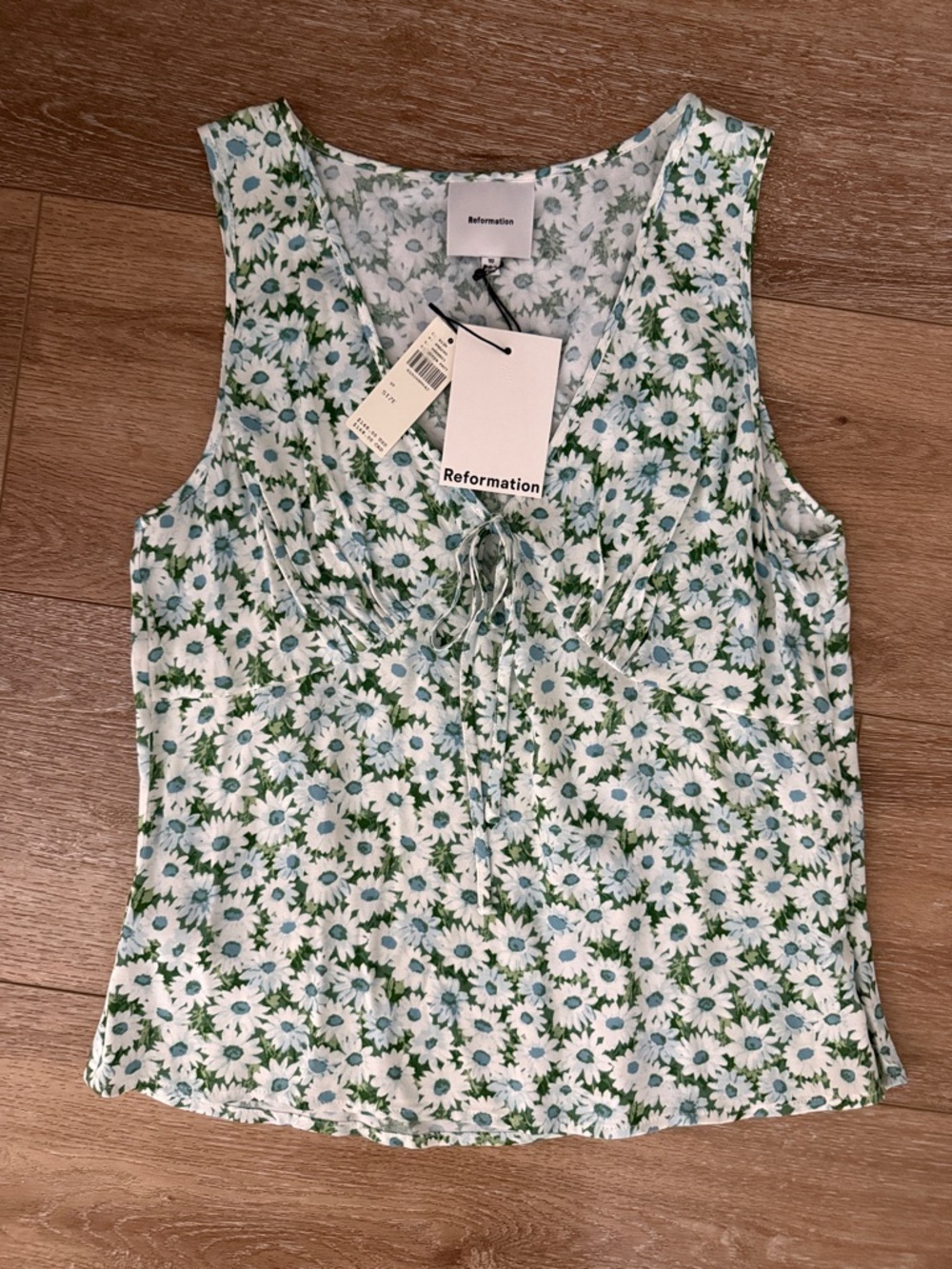 NWT Reformation Floral Miri V Neck Top Size 10